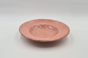 vaisselle-ceramique-fait-main-assiette-a-pate-rose-aubagne