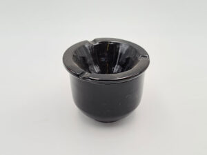 vaisselle-ceramique-fait-main-cendrier-geant-noir-aubagne