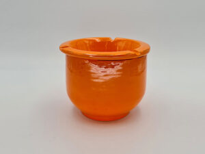 vaisselle-ceramique-fait-main-cendrier-geant-orange-aubagne