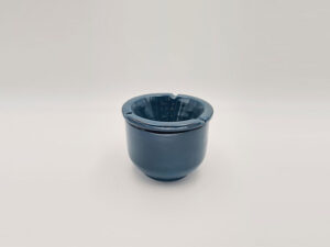 vaisselle-ceramique-fait-main-cendrier-pm-bleu-canard-aubagne