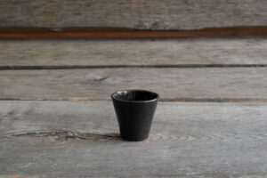 vaisselle-ceramique-fait-main-coffee-moyen-noir-aubagne