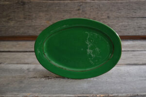 vaisselle-ceramique-fait-main-plat-ovale-vert-aubagne