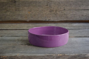 vaisselle-ceramique-fait-main-saladier-bas-petit-violet-aubagne