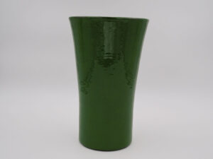 vaisselle-ceramique-fait-main-vase-tube-haut-vert-aubagne