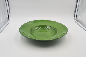 vaisselle-ceramique-fait-main-assiette-a-pate-vert-aubagne