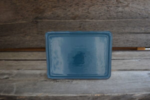 vaisselle-ceramique-fait-main-assiette-de-presentation-bleu-canard-aubagne