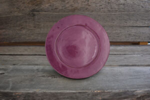 vaisselle-ceramique-fait-main-assiette-de-presentation-violet-aubagne
