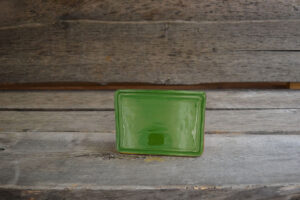 vaisselle-ceramique-fait-main-assiette-dessert-vert-aubagne