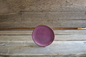 vaisselle-ceramique-fait-main-assiette-dessert-violet-aubagne.jpeg