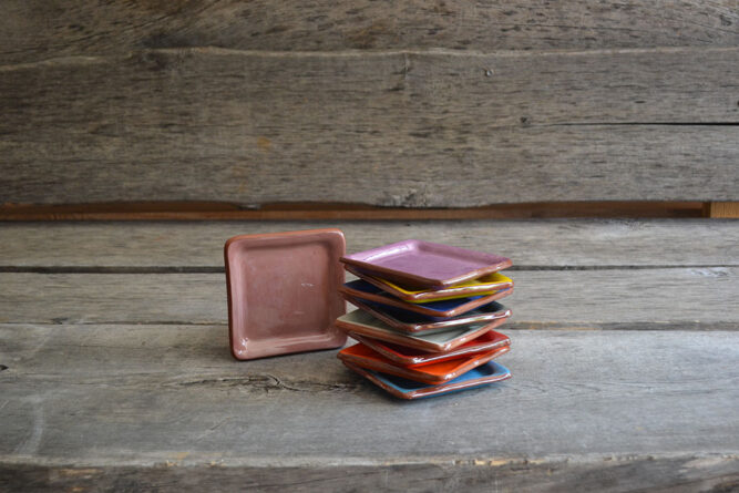 vaisselle-ceramique-fait-main-assiette-mini-aubagne.jpeg