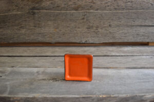 vaisselle-ceramique-fait-main-assiette-mini-orange-aubagne.jpeg