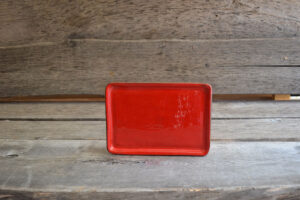 vaisselle-ceramique-fait-main-assiette-plate-rouge-aubagne.jpeg