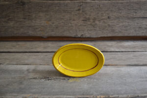 vaisselle-ceramique-fait-main-mini-plat-ovale-jaune-aubagne