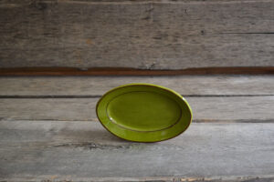 vaisselle-ceramique-fait-main-mini-plat-ovale-vert-aubagne