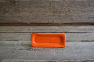 vaisselle-ceramique-fait-main-mini-plateau-orange-aubagne
