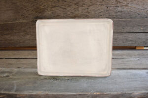 vaisselle-ceramique-fait-main-petit-plateau-blanc-aubagne