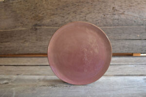 vaisselle-ceramique-fait-main-plat-rond-rose-aubagne
