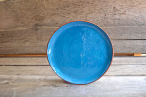 vaisselle-ceramique-fait-main-plat-rond-turquoise-aubagne