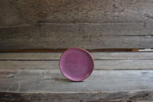 vaisselle-ceramique-fait-main-sous-tasse-r5a-violet-aubagne