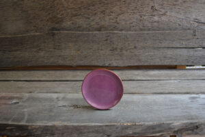 vaisselle-ceramique-fait-main-sous-tasse-r6a-violet-aubagne