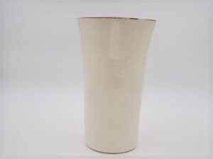 vaisselle-ceramique-fait-main-vase-tube-haut-blanc-aubagne